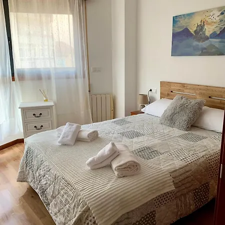 Plaza America Apartment